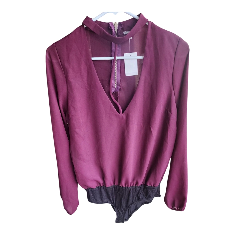 Charlotte Russe NWT  Maroon & Black Choker V-Neck Bodysuit Size